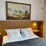 Golden Gapa Central Apartment 5